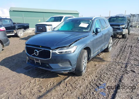 2019 Volvo Xc60 T5 Momentum z USA, uszkodzony, nr VIN LYV102RK7KB247493
